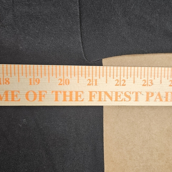 VTG Y2K Famous Stars & Straps Skull Shirt Black Rock Rap Style Tee Size Large - Picture 7 of 9